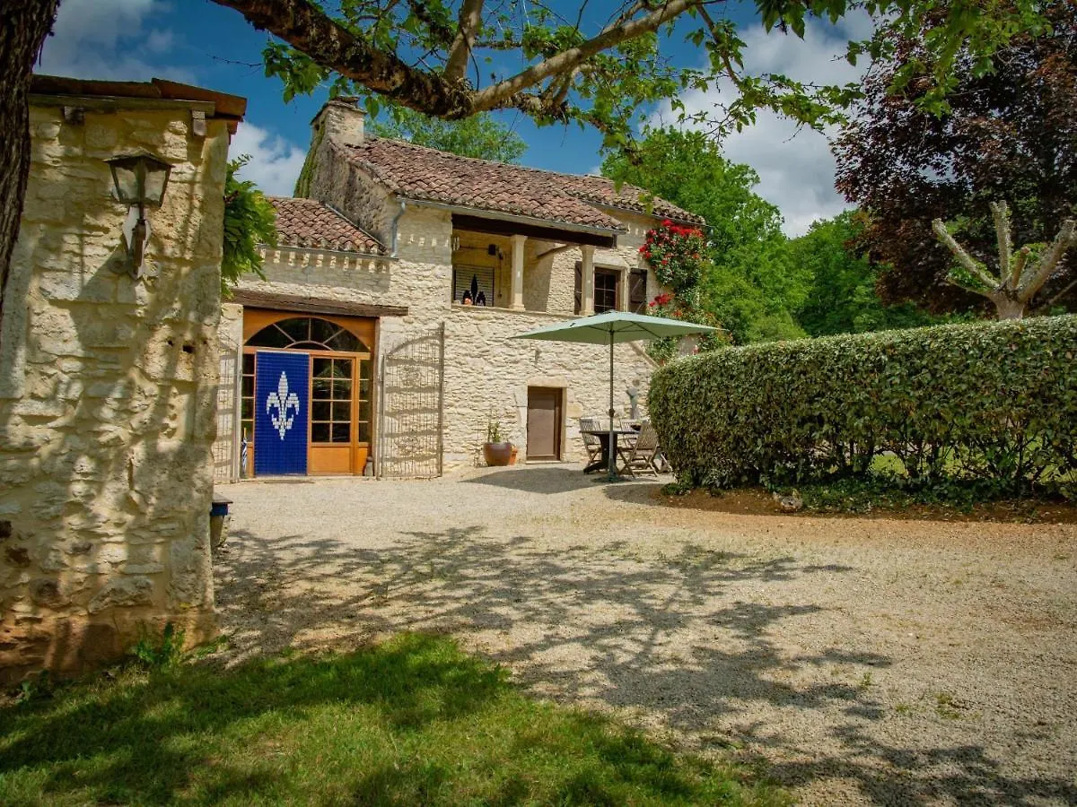 Holiday home Camp Del Four 4 Pers Villa Puy-l'Eveque